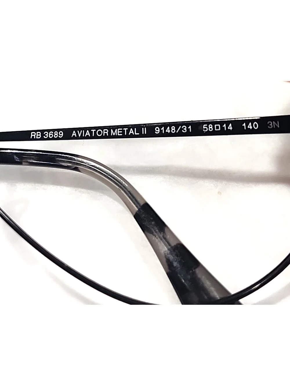 Ray-Ban model rb3689